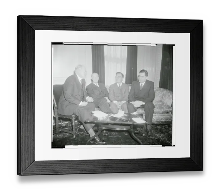 Framed Print : Four Meeting for UN Talks Framed Print : Four Meeting for UN Talks