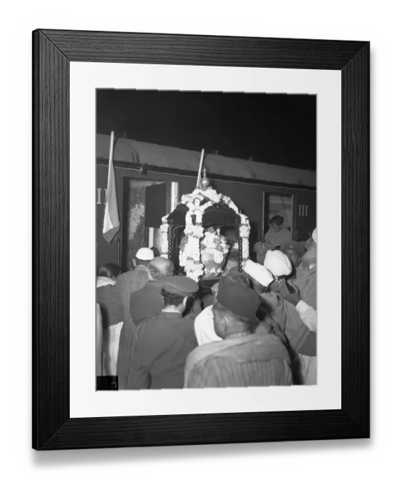 Framed Print : Mahatma Gandhi's Funeral