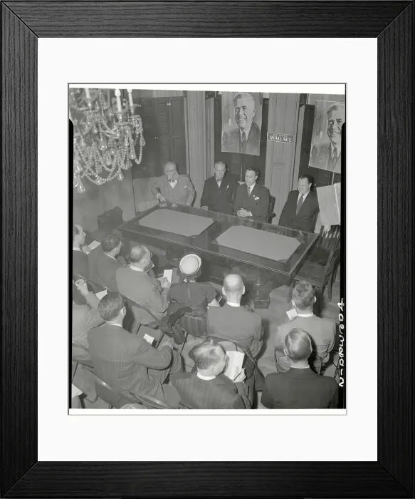 Framed Print : Campaign Headquarters Meeting in Session Framed Print : Campaign Headquarters Meeting in Session