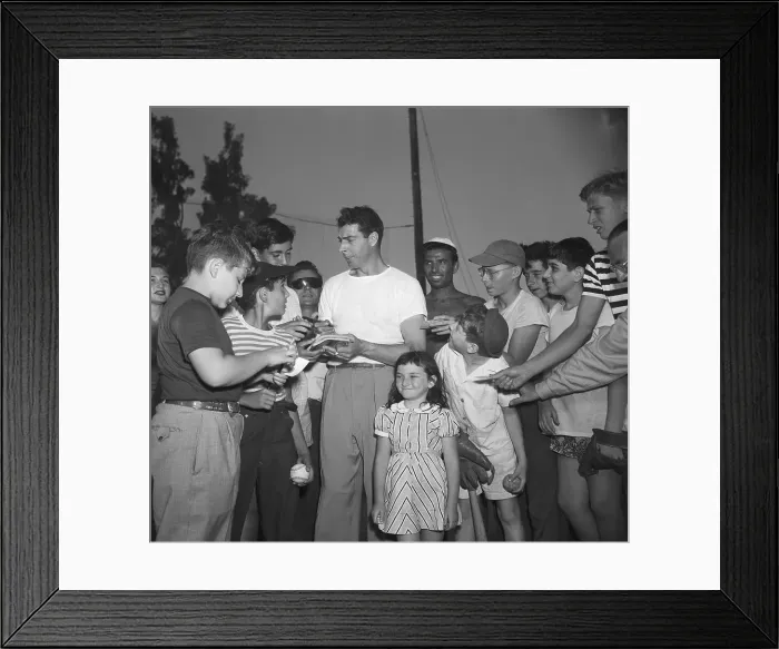 Framed Print : Joe DiMaggio with Autograph Seekers Framed Print : Joe DiMaggio with Autograph Seekers