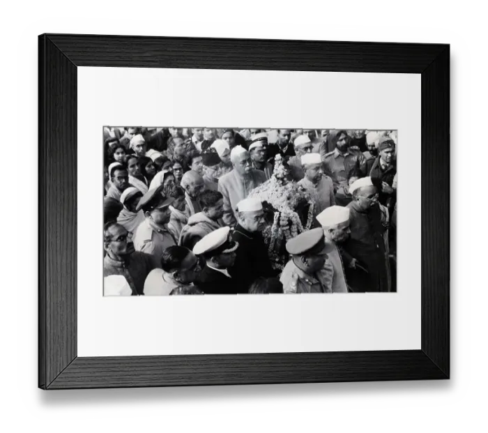Framed Print : Indian Officials Carry Ashes of Gandhi Framed Print : Indian Officials Carry Ashes of Gandhi