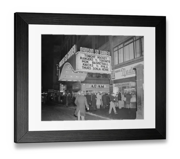 Framed Print : Crowd Under Madison Square Garden's Marquee Framed Print : Crowd Under Madison Square Garden's Marquee