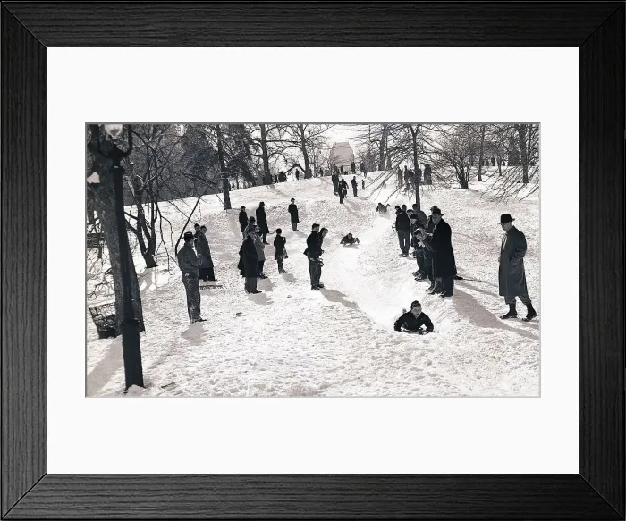 Framed Print : People in snow-covered park, Central Park, Manhattan, New York City, New York State, USA, January 18, 1948 Framed Print : People in snow-covered park, Central Park, Manhattan, New York City, New York State, USA, January 18, 1948