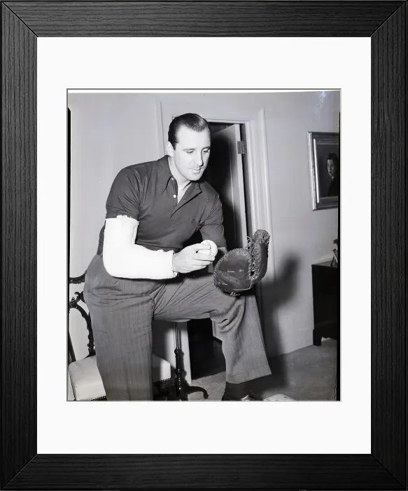 Framed Print : Hank Greenberg Ball & 1St Basemens Glove Framed Print : Hank Greenberg Ball & 1St Basemens Glove