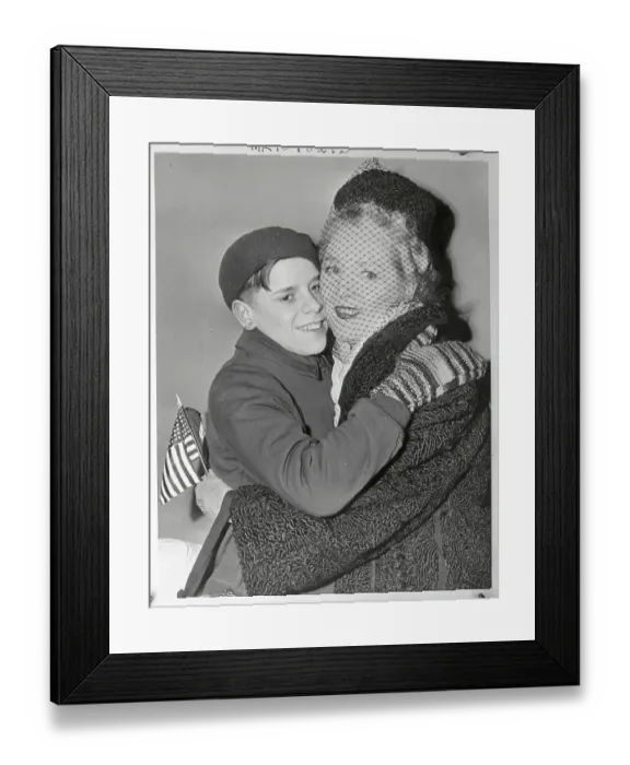 Framed Print : Mary Pickford Embraces her Son Clement Framed Print : Mary Pickford Embraces her Son Clement