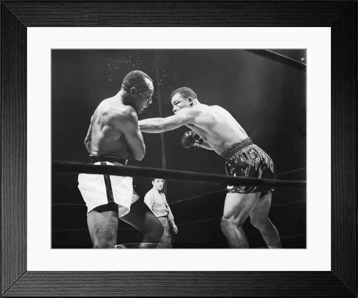 Framed Print : Louis Hitting Walcott During Fight