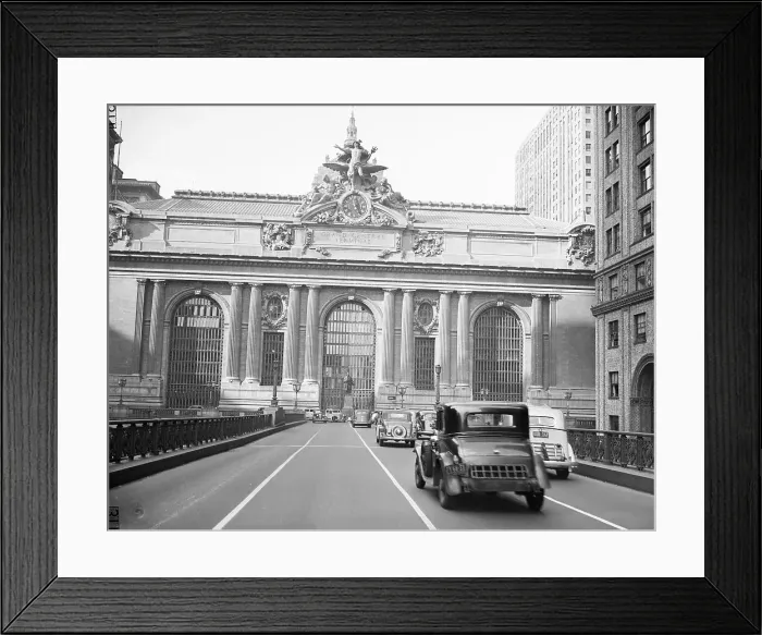 Framed Print : Grand Central Terminal from Park Avenue Framed Print : Grand Central Terminal from Park Avenue