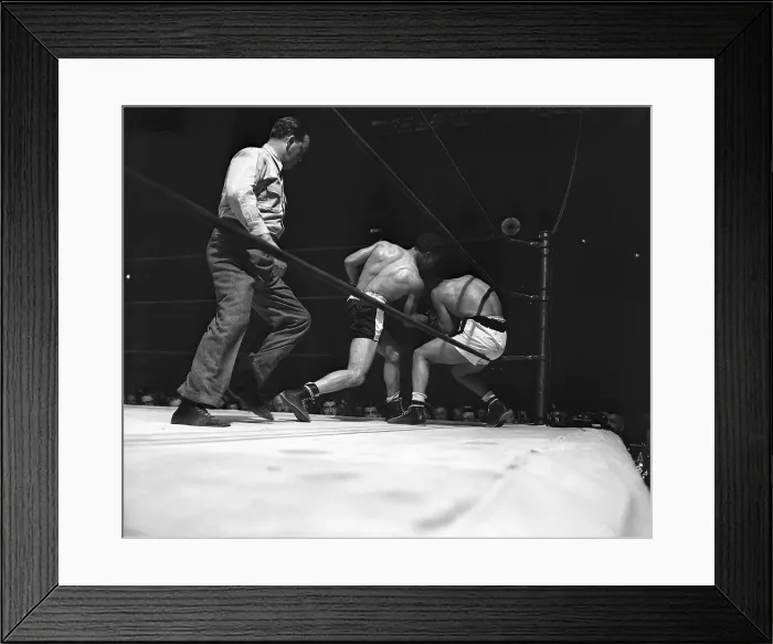 Framed Print : Jake La Motta Punched by Billy Fox