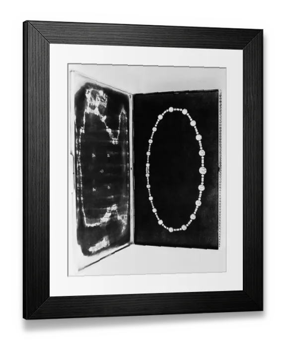 Framed Print : Diamond Necklace Framed Print : Diamond Necklace