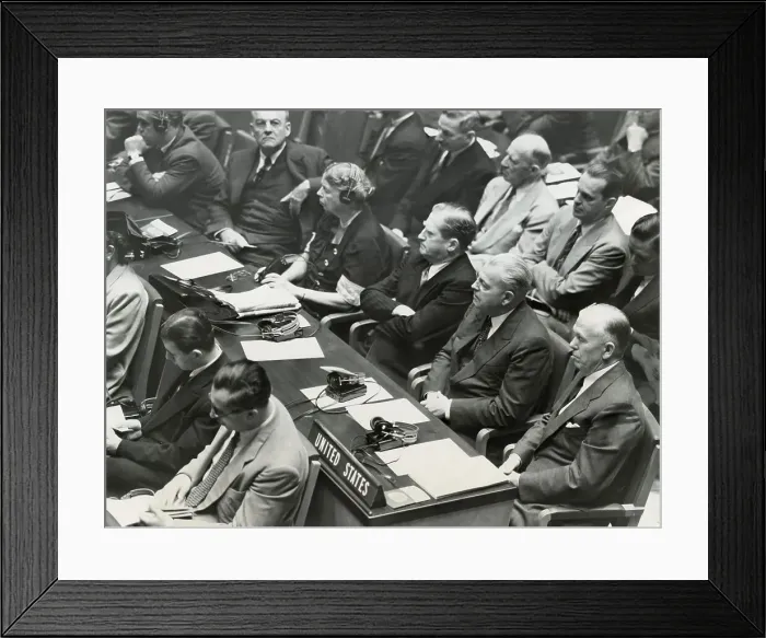 Framed Print : Eleanor Roosevelt Framed Print : Eleanor Roosevelt