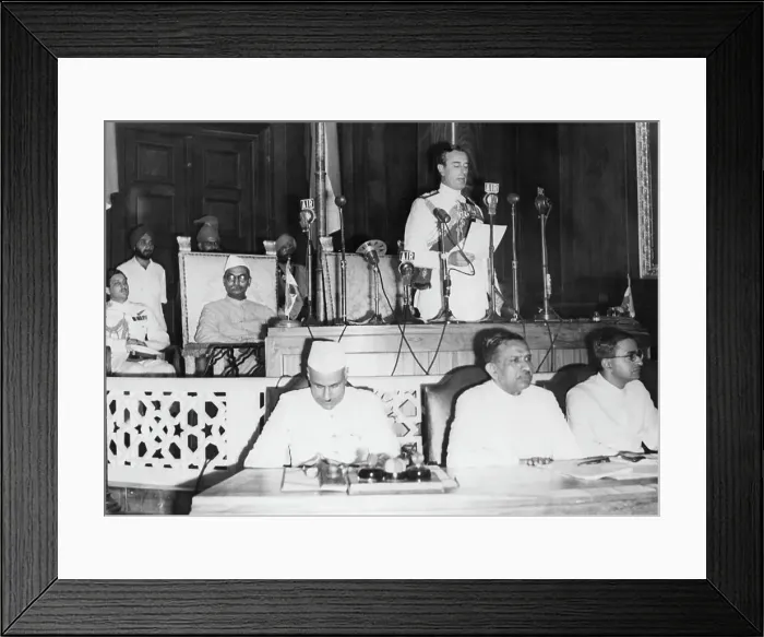 Framed Print : Viceroy Mountbatten Announcing Independence Framed Print : Viceroy Mountbatten Announcing Independence