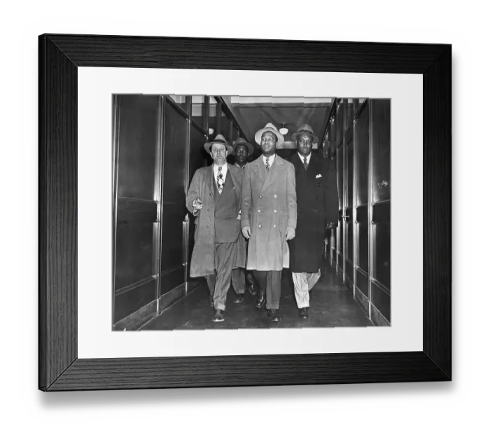 Framed Print : Ray Robinson with His Publicist and Manager Framed Print : Ray Robinson with His Publicist and Manager