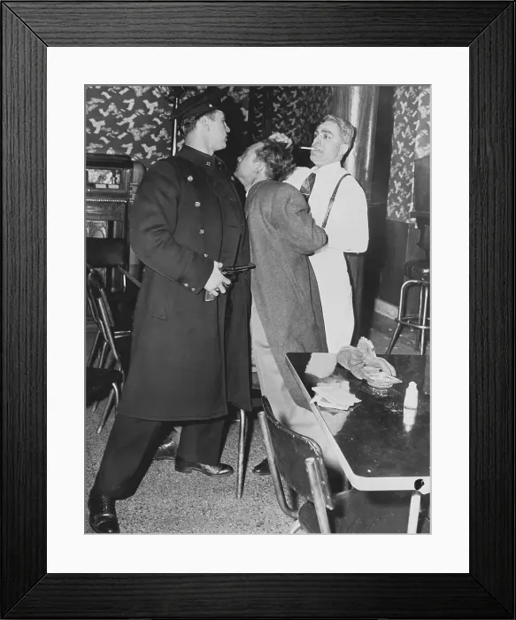 Framed Print : Re-Enactment Of Foiled Bar Robbery Framed Print : Re-Enactment Of Foiled Bar Robbery