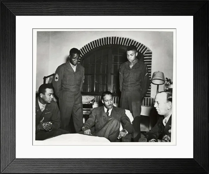 Framed Print : Marcus Ray Speaking with Troops Framed Print : Marcus Ray Speaking with Troops