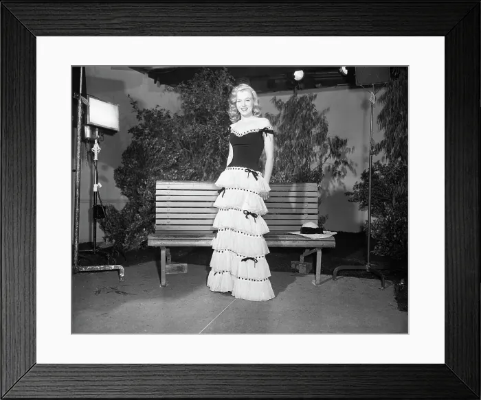 Framed Print : Marilyn Monroe Framed Print : Marilyn Monroe