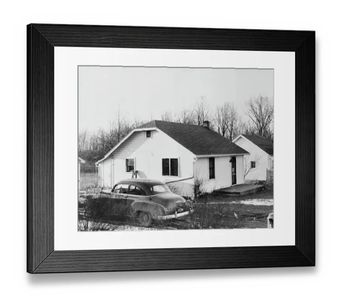 Framed Print : Exterior of Home of Lonely Hearts Murder Victims Framed Print : Exterior of Home of Lonely Hearts Murder Victims