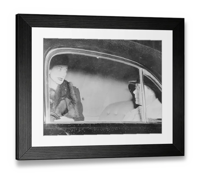 Framed Print : The Duke and Duchess of Windsor in a Limousine Framed Print : The Duke and Duchess of Windsor in a Limousine