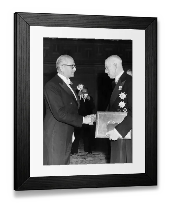 Framed Print : King Gustav V Presenting Nobel Prize at Ceremony Framed Print : King Gustav V Presenting Nobel Prize at Ceremony