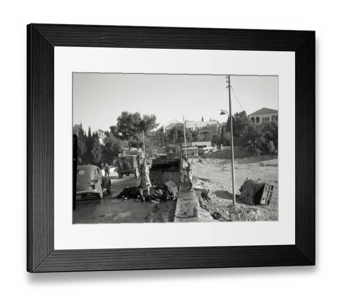 Framed Print : Mine Wrecks British Trucks Framed Print : Mine Wrecks British Trucks