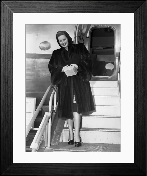 Framed Print : Maureen O'Hara Arrives in New York Framed Print : Maureen O'Hara Arrives in New York