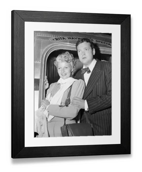 Framed Print : Orson Welles with Rita Hayworth Framed Print : Orson Welles with Rita Hayworth