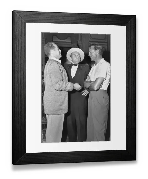 Framed Print : Billy Wilder, Bing Crosby and Gary Cooper Framed Print : Billy Wilder, Bing Crosby and Gary Cooper