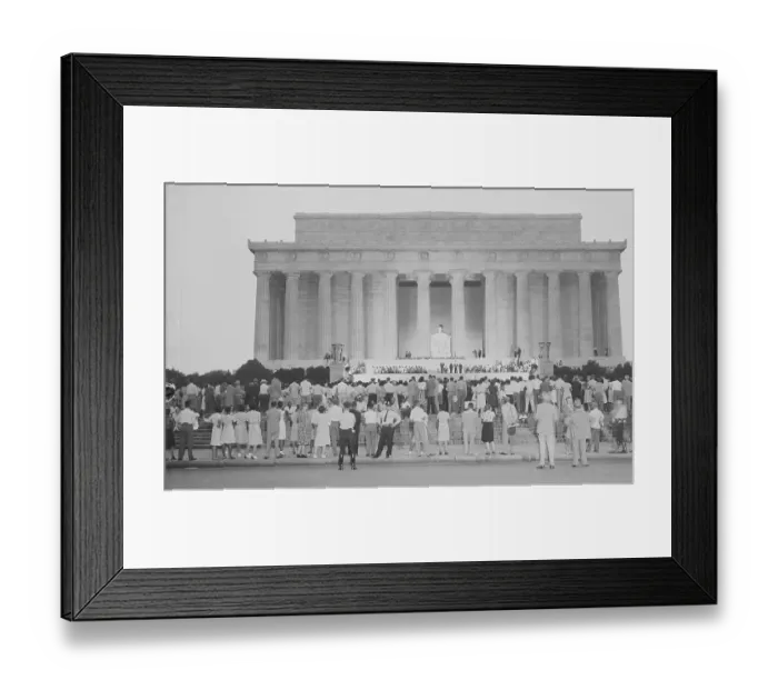 Framed Print : Mourners at Lincoln Memorial During Services Framed Print : Mourners at Lincoln Memorial During Services