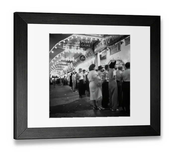Framed Print : Amusement Park Stall Framed Print : Amusement Park Stall