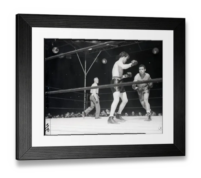 Framed Print : Joe Louis Fighting Billy Conn Framed Print : Joe Louis Fighting Billy Conn
