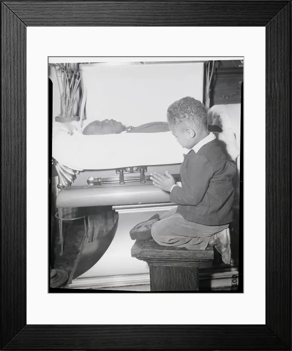 Framed Print : Fan Kneeling Before Coffin Framed Print : Fan Kneeling Before Coffin