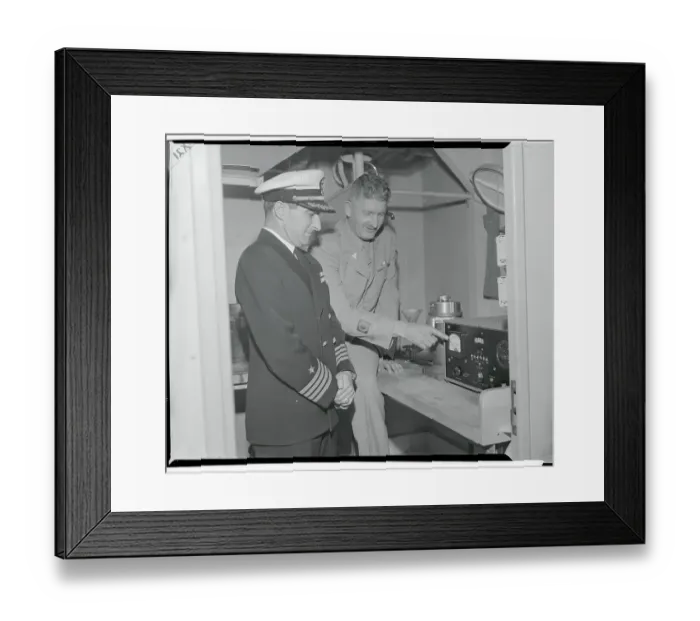 Framed Print : Col Stafford Warren and Capt A.C. Thorington Framed Print : Col Stafford Warren and Capt A.C. Thorington