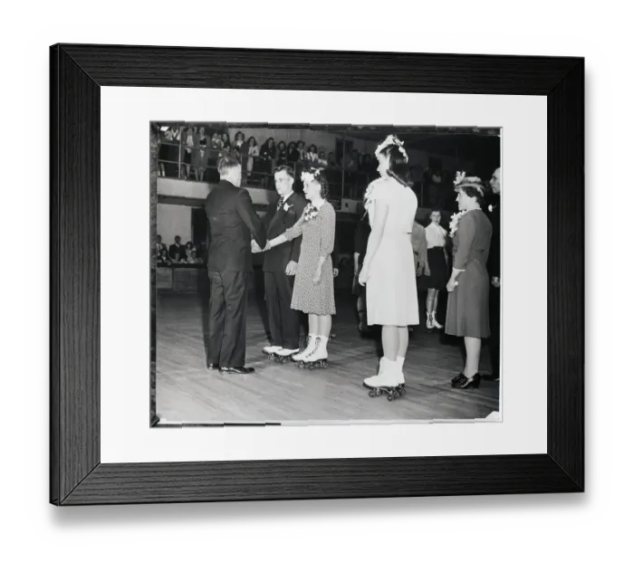 Framed Print : Couple Rollerskating