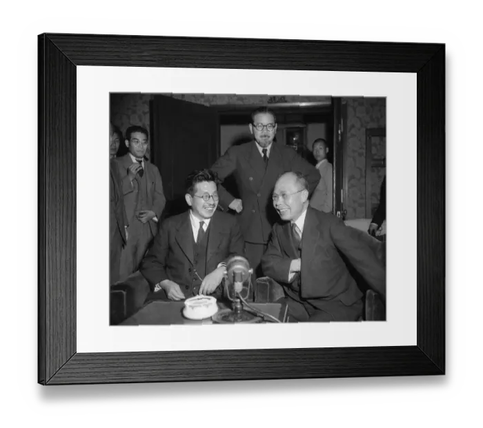 Framed Print : Meeting of Japan's Leaders in 1946