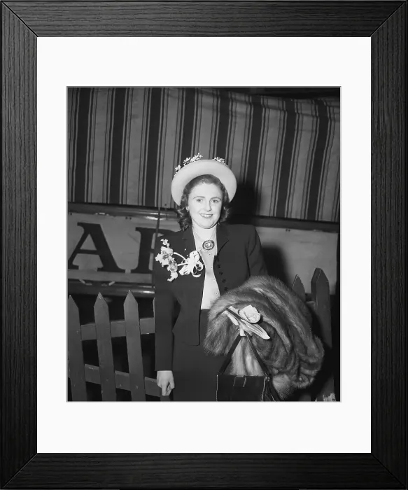 Framed Print : Pamela Churchill, Pm'S Daughter, Fence Framed Print : Pamela Churchill, Pm'S Daughter, Fence