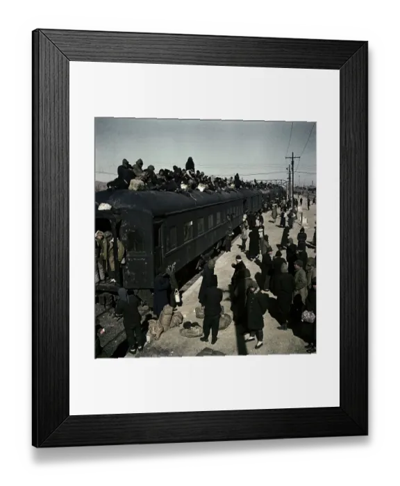 Framed Print : Crowds on and Around Trains Framed Print : Crowds on and Around Trains