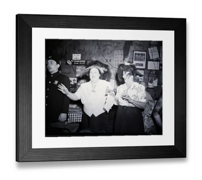 Framed Print : Women Singing At Sammy'S On The Bowery Framed Print : Women Singing At Sammy'S On The Bowery