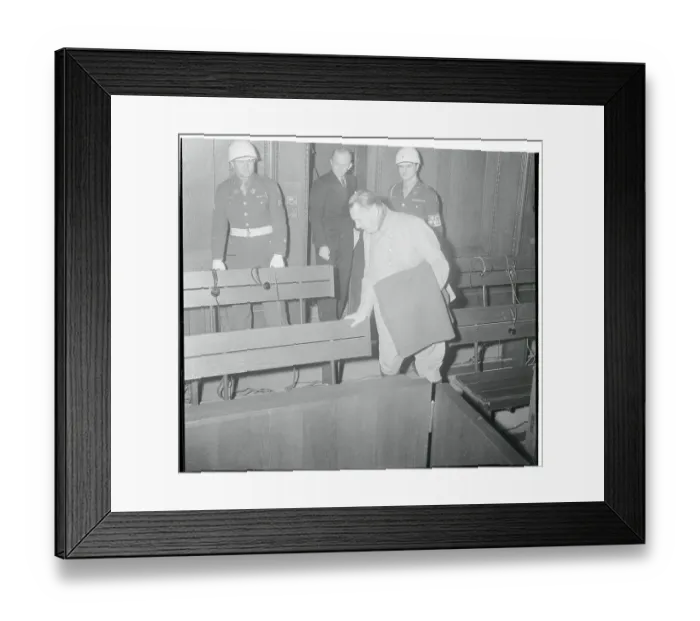 Framed Print : Goering Entering Nuremburg Courtroom