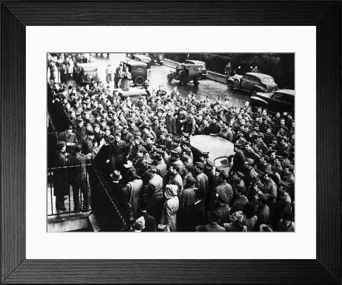 Framed Print : American Soldiers Protesting