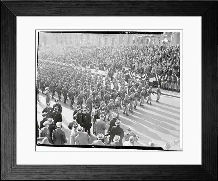 Framed Print : Veterans of 82nd Airborne Division