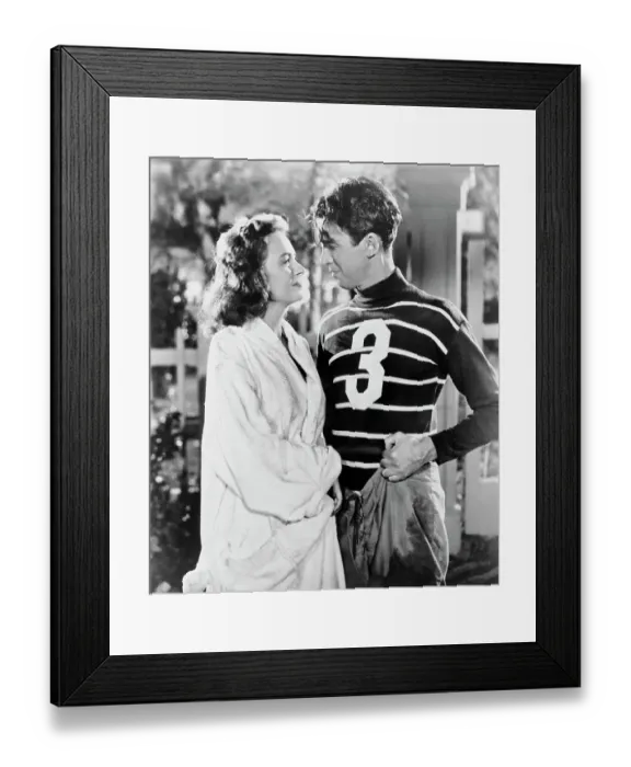 Framed Print : Donna Reed and James Stewart in It's a Wonderful Life Framed Print : Donna Reed and James Stewart in It's a Wonderful Life