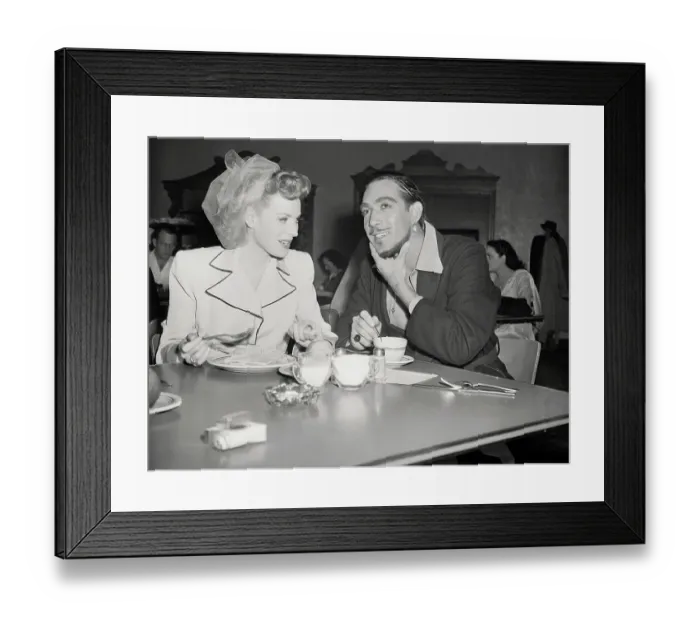 Framed Print : Anthony Quinn and Maureen O'Hara Lunching