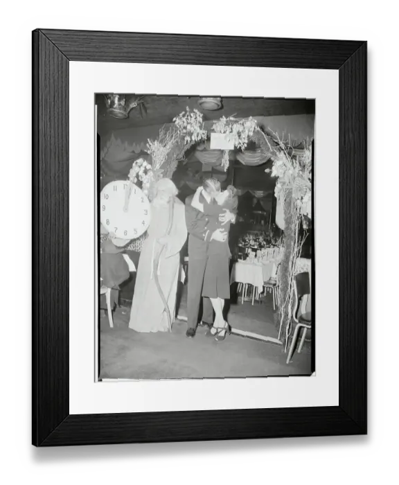 Framed Print : Ensign and Mrs. G. J. Cooke Kissing Framed Print : Ensign and Mrs. G. J. Cooke Kissing