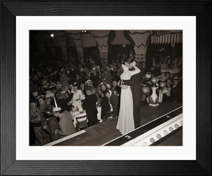 Framed Print : New Year's Eve at the Diamond Horse-Shoe Framed Print : New Year's Eve at the Diamond Horse-Shoe