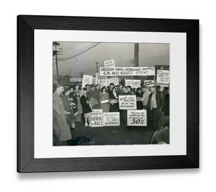 Framed Print : Youth Group Delivers Food to Strikers Framed Print : Youth Group Delivers Food to Strikers