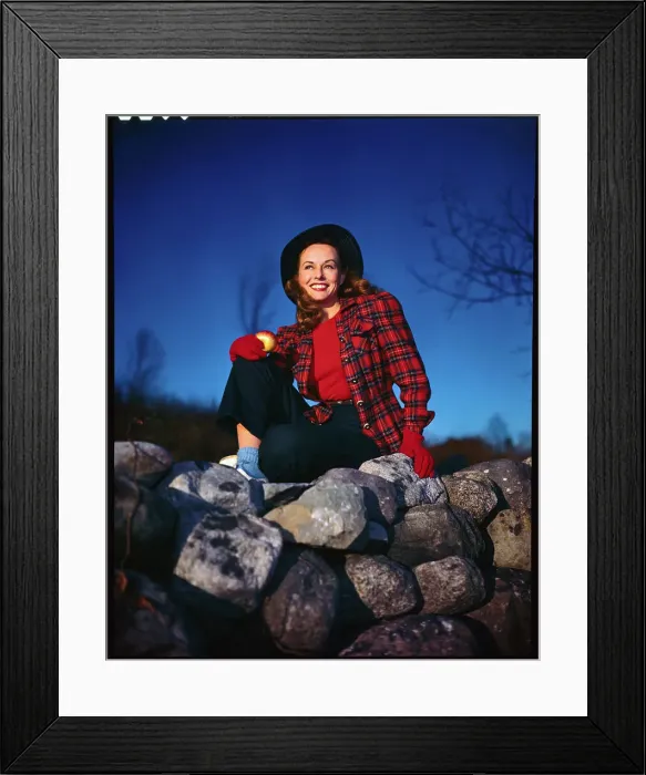 Framed Print : Paulette Goddard Posing for Camera Framed Print : Paulette Goddard Posing for Camera