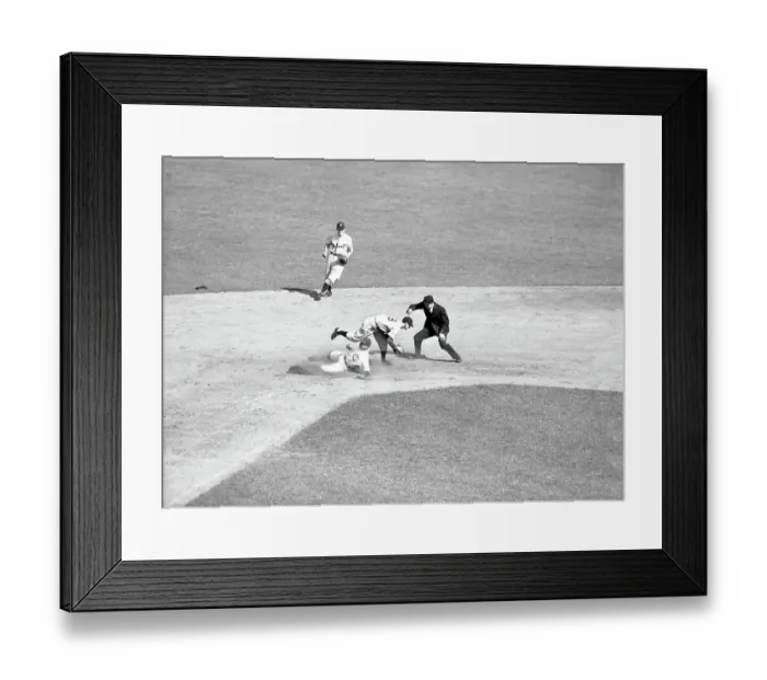 Framed Print : Larceny Doesn't Take as Tigers Defeat Cubs
