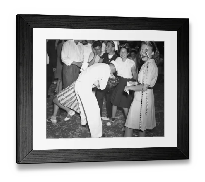 Framed Print : Sailor and Girl Kissing as Crowd Stands Nearby Framed Print : Sailor and Girl Kissing as Crowd Stands Nearby