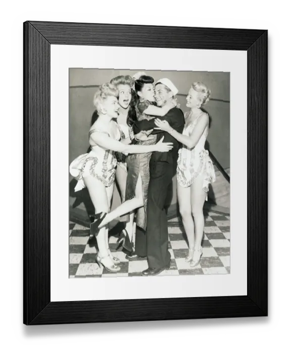 Framed Print : Sailor Gets Kisses from Showgirls Framed Print : Sailor Gets Kisses from Showgirls