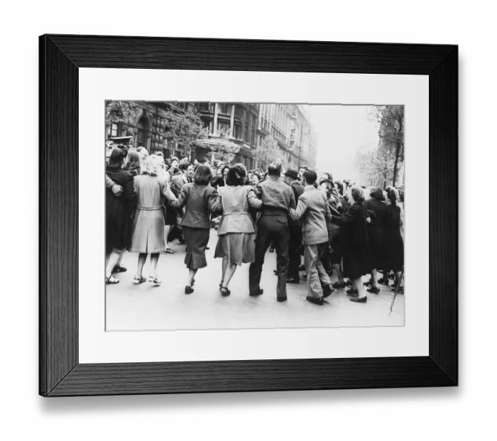 Framed Print : Londoners Dancing In The Streets Framed Print : Londoners Dancing In The Streets