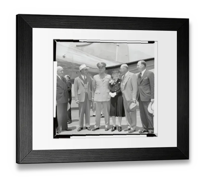Framed Print : Eisenhower Family Greeting Dwight D. Eisenhower Framed Print : Eisenhower Family Greeting Dwight D. Eisenhower